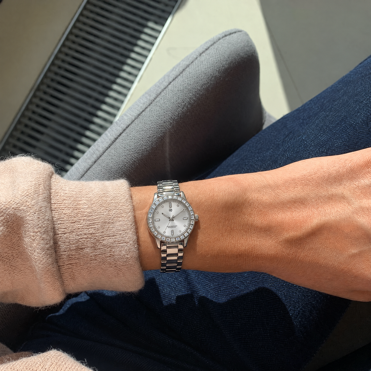 Kensington 35mm silver women's watch worn on the wrist #color_silver